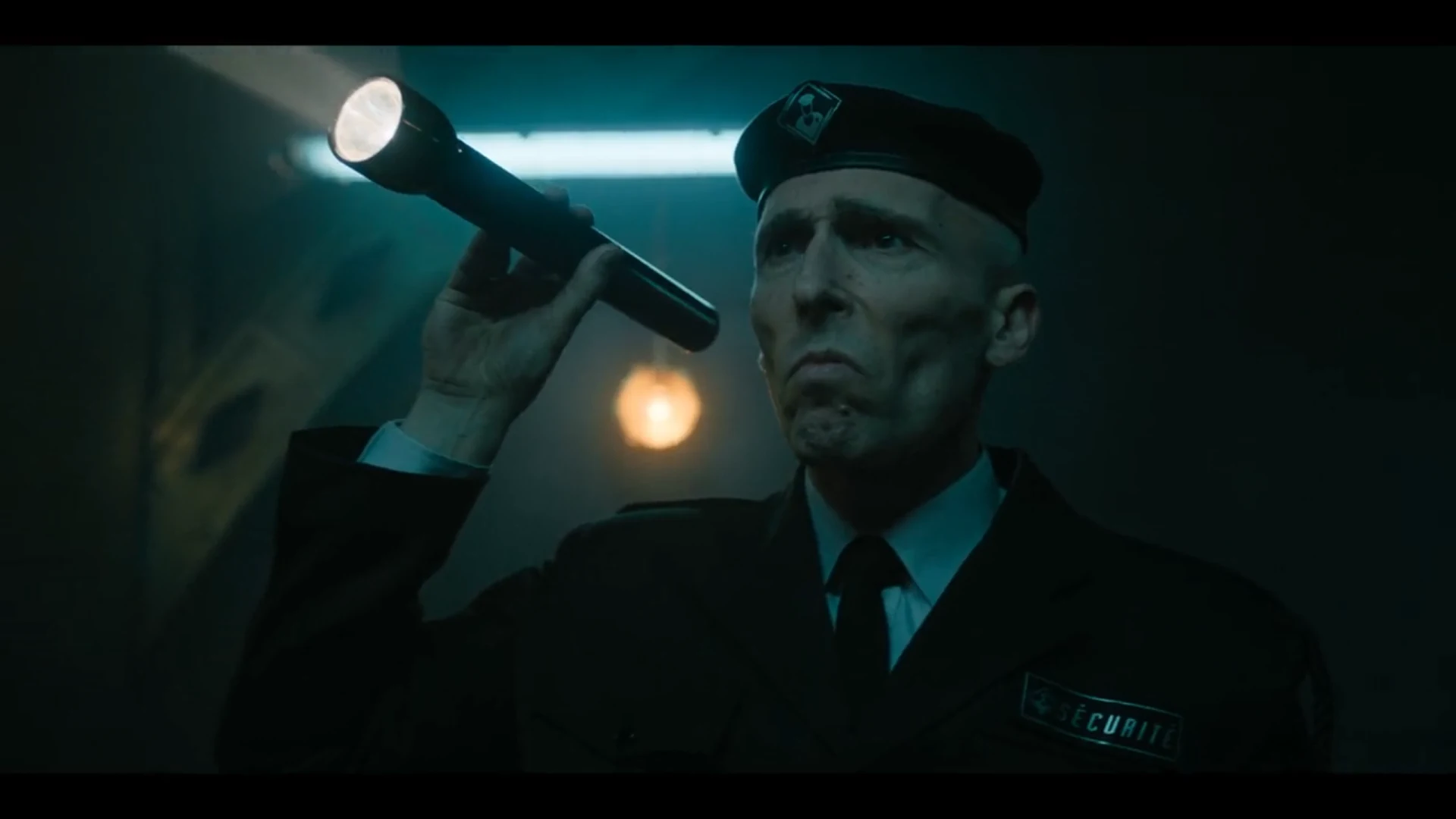 Бумажный дом