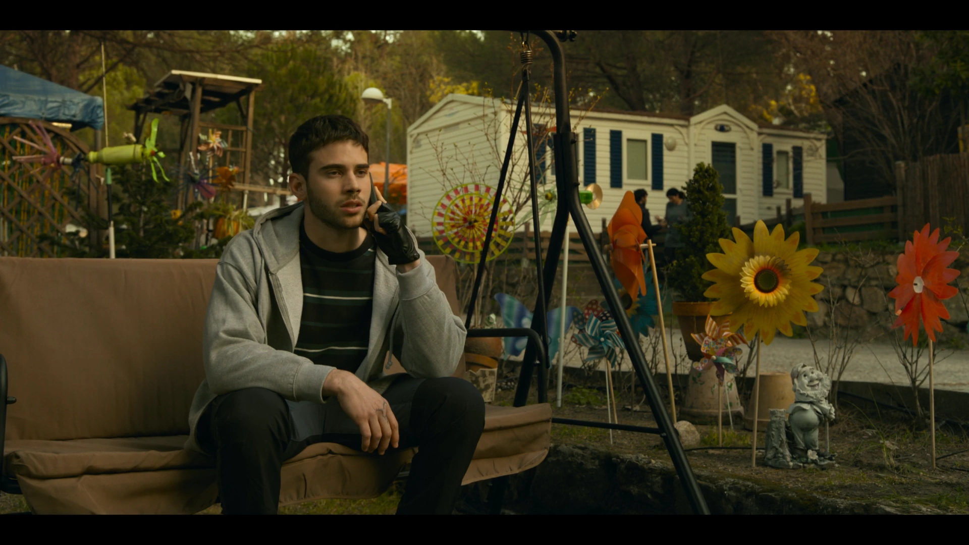 Бумажный дом