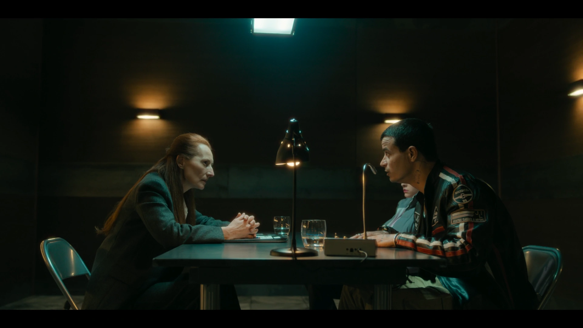 Бумажный дом